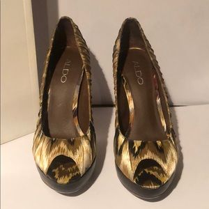 ALDO “Lindemuth” Tribal Print Heel